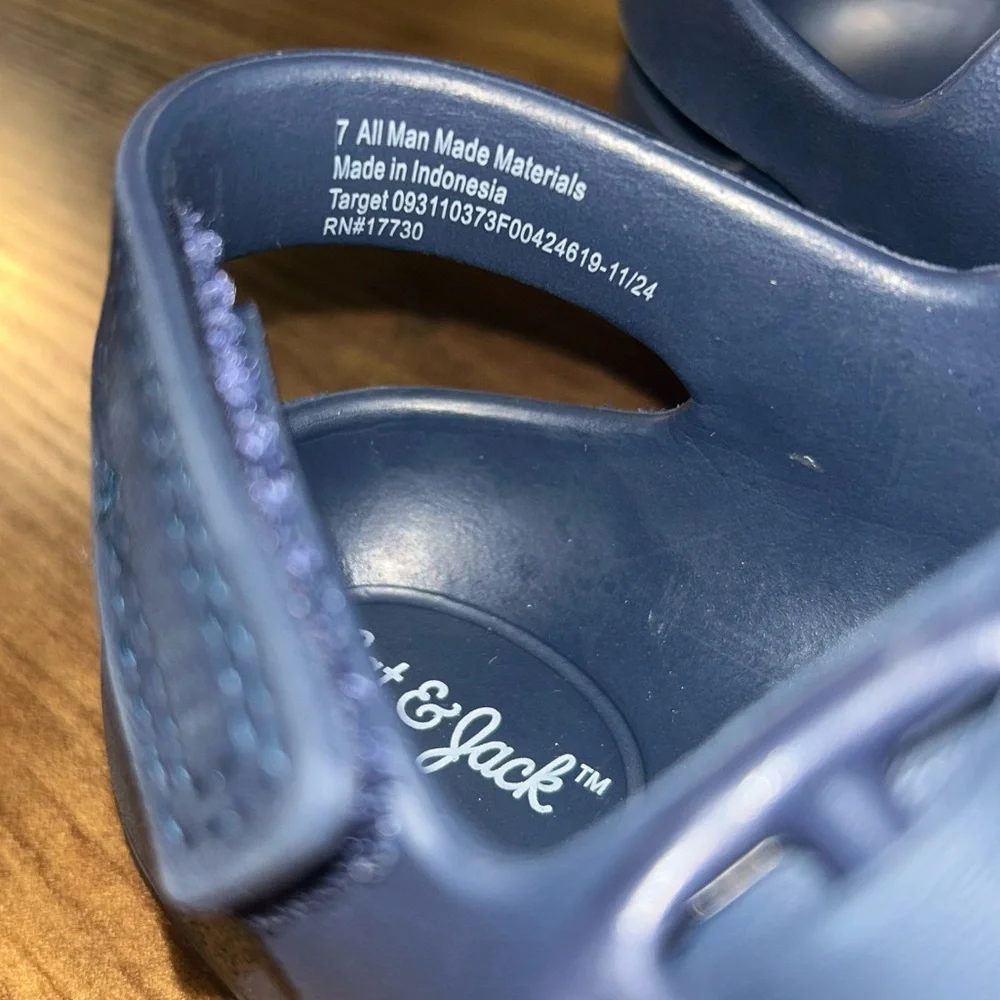 Cat & Jack Navy Kids Sandals - Picture 5 of 7
